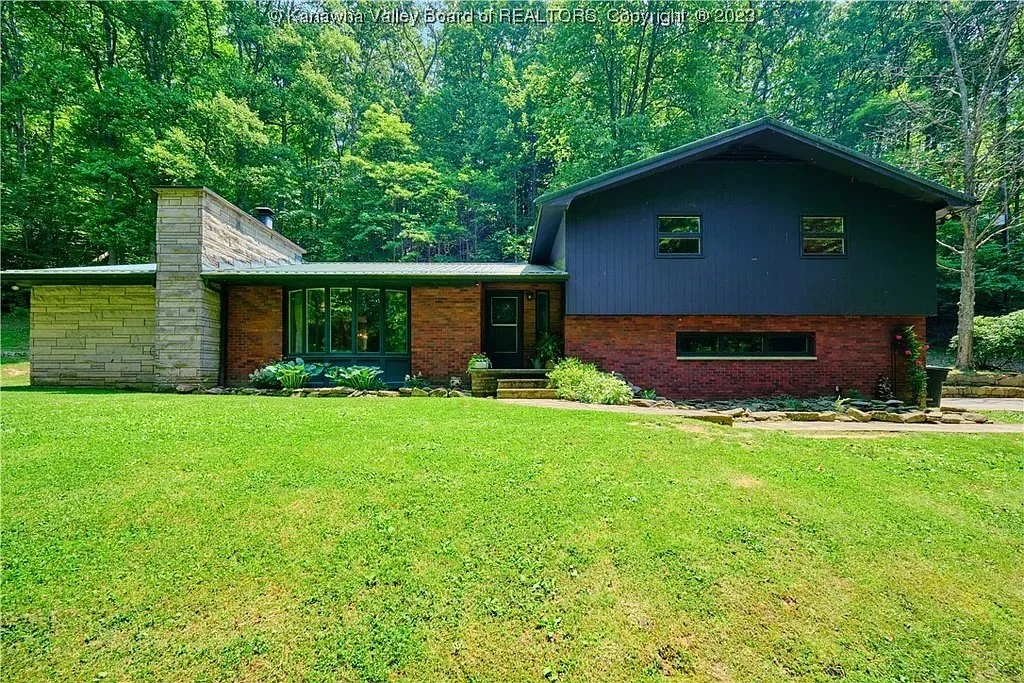 Over 11 Acres in Kenna, WV - $369,900
