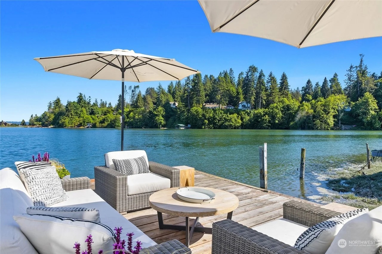 A Beach Cottage in Bainbridge Island, WA - $989,000
