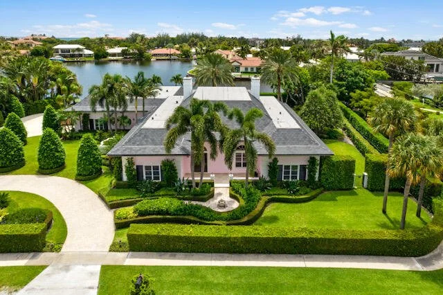 Waterfront in Manalapan, FL - $7,195,000