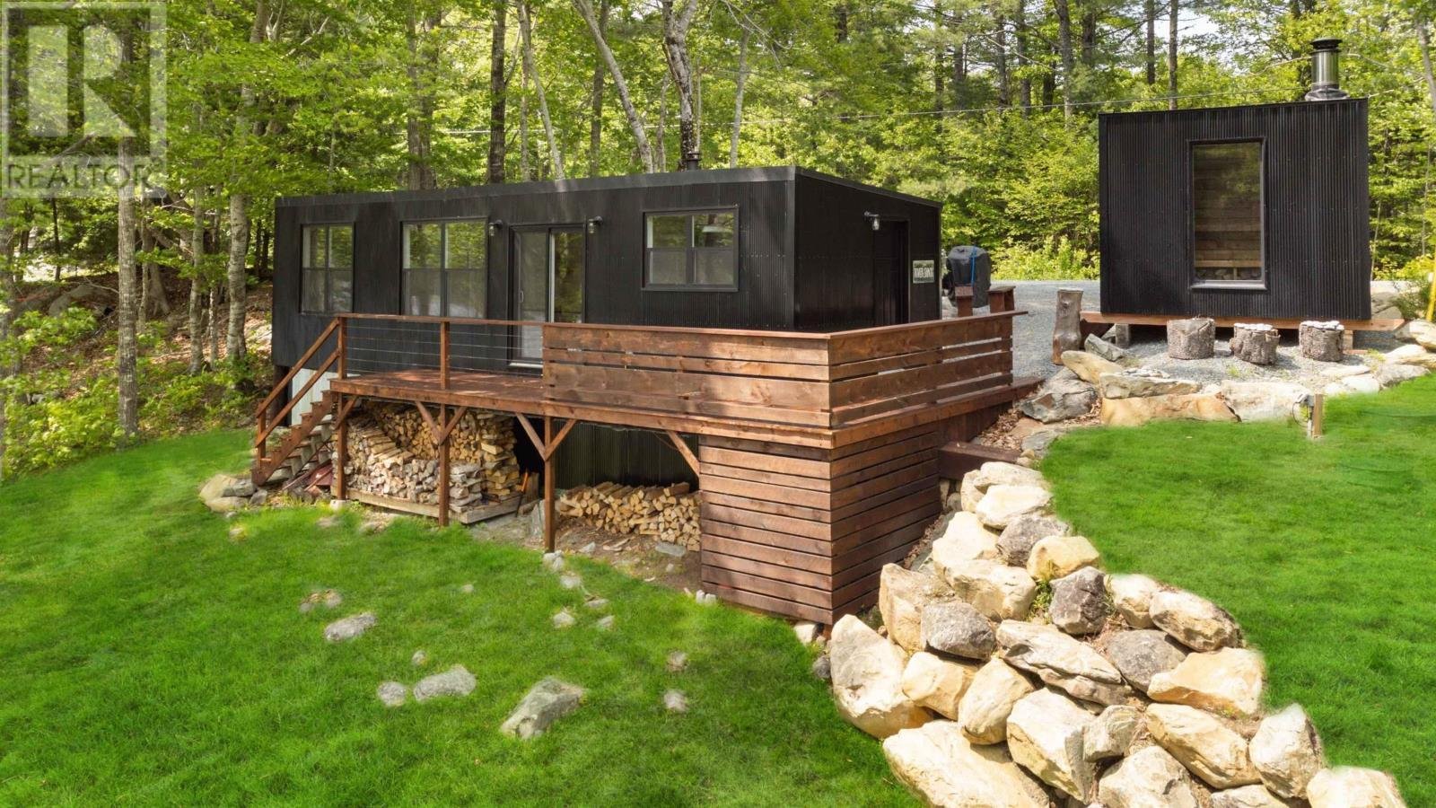 Riverfront in Queens, NS - C$255,000