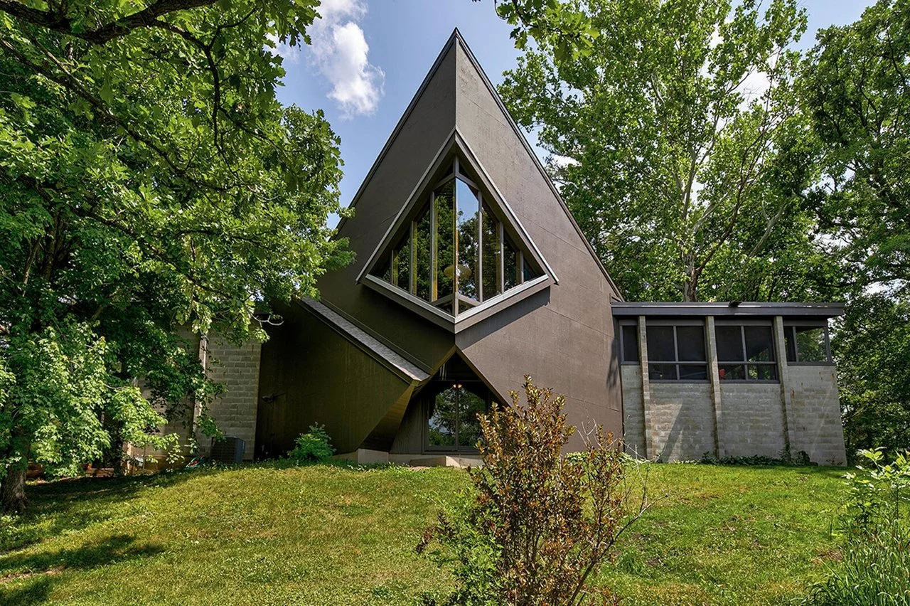 A Robert Faust Design in Ames, IA - $485,000
