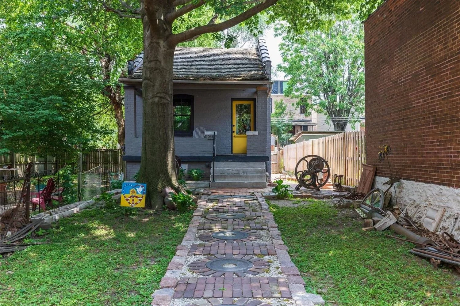 Exposed Brick &amp; Beams in STL - $225,000