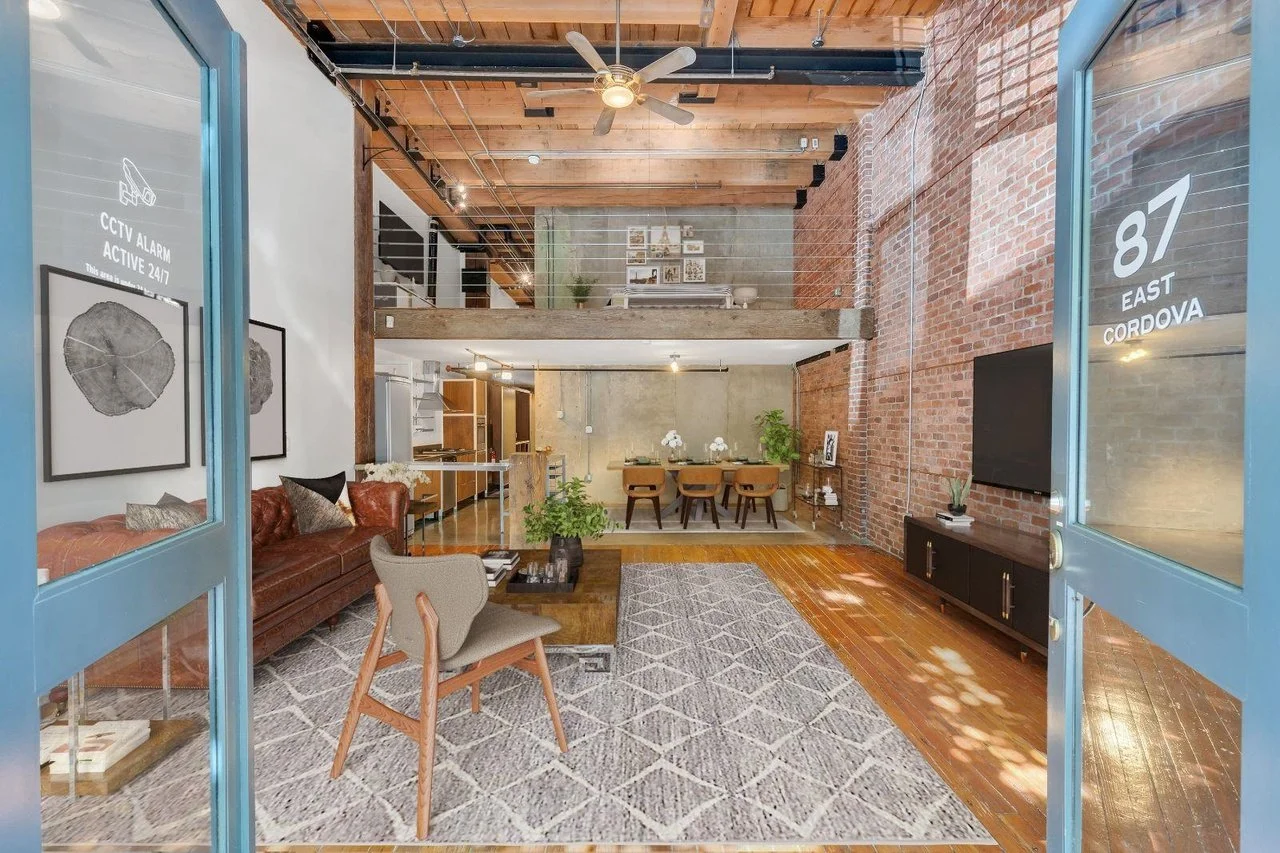 A Loft in a Former Warehouse in Vancouver - C$1,499,000