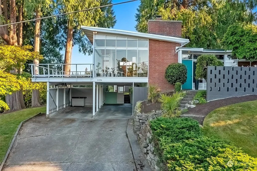 A Howard Hall Design in Everett, WA - $825,000