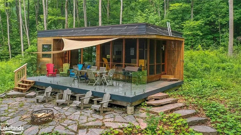 An Altius Architecture Design on 14 Acres - C$799,900