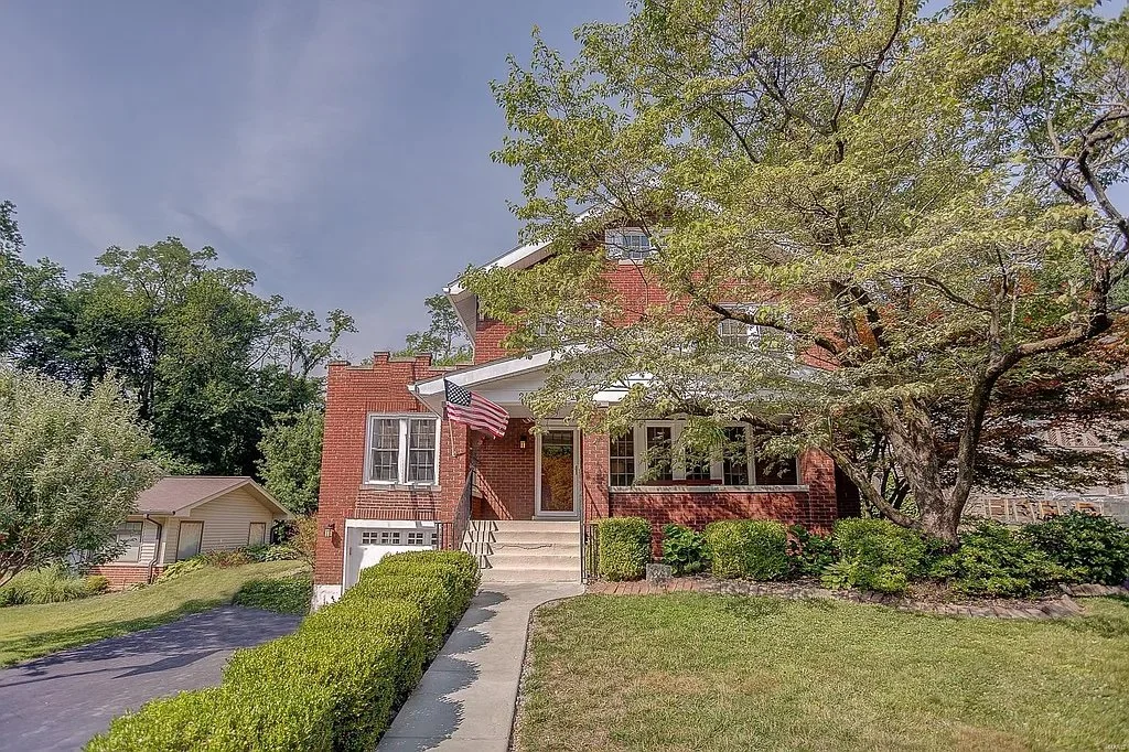 Move In Ready in Belleville, IL - $294,900