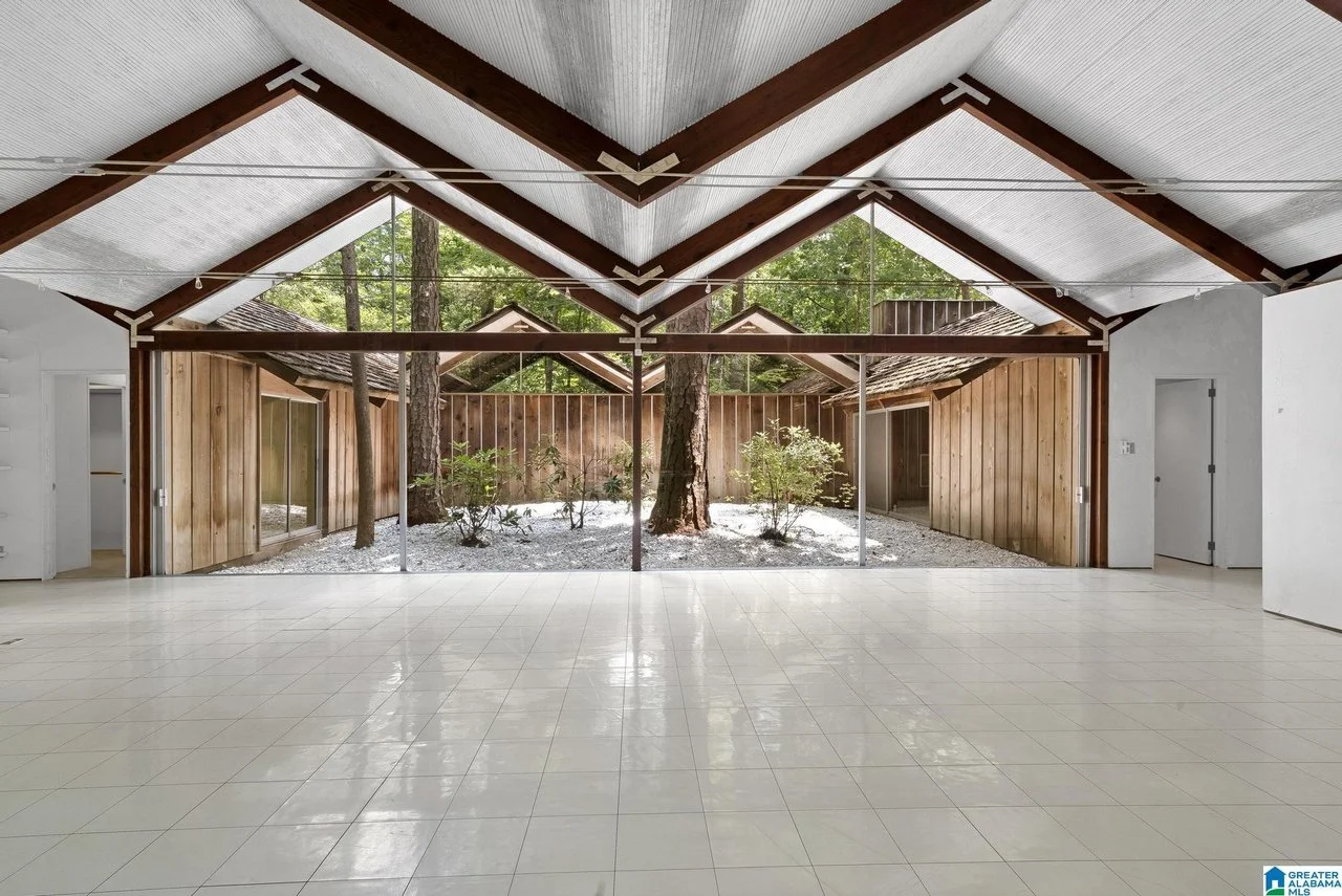 A Fritz Woehle Design on Over 9 Acres - $2,499,900