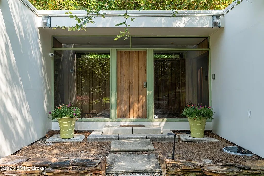 A 1957 John Johansen Design on Over 2 Acres - $385,000