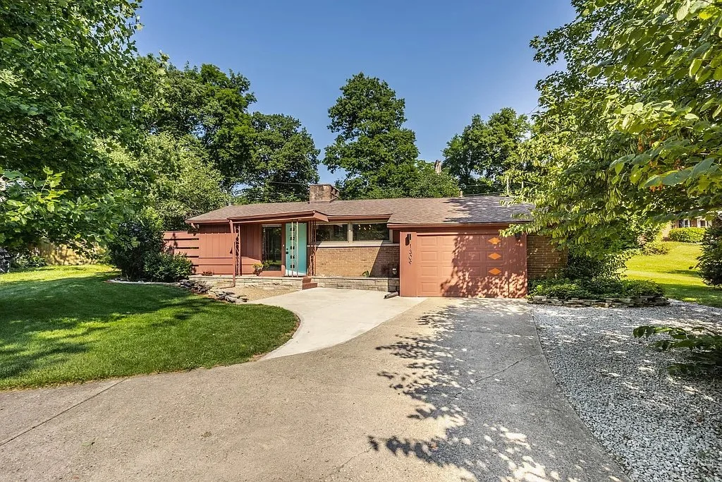 Vintage Details in Anderson, IN - $254,000