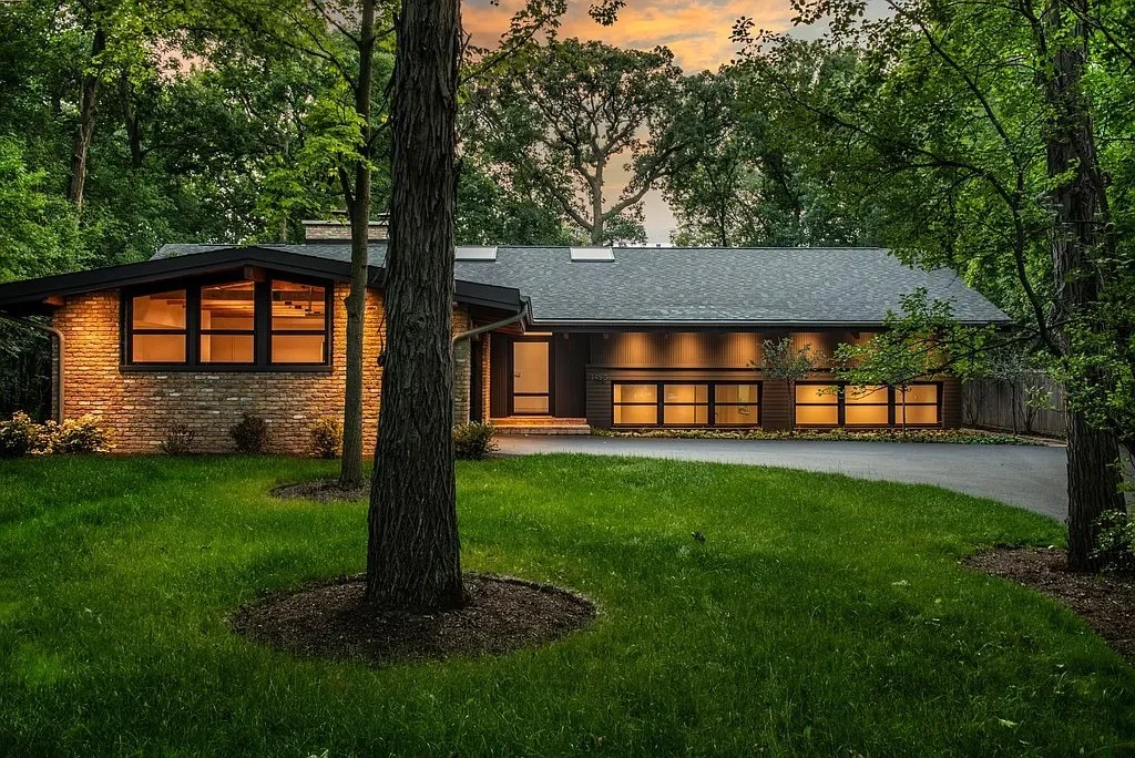 A Remodeled MCM in Deerfield, IL - $1,775,000