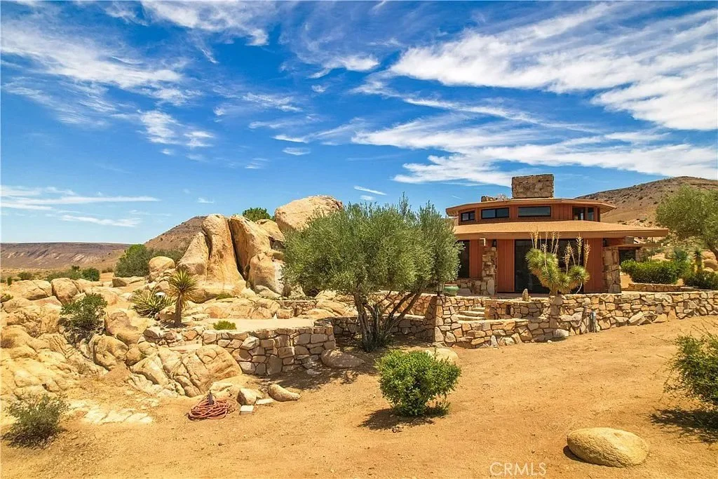 160 Acres in Pioneertown, CA - $3,750,000
