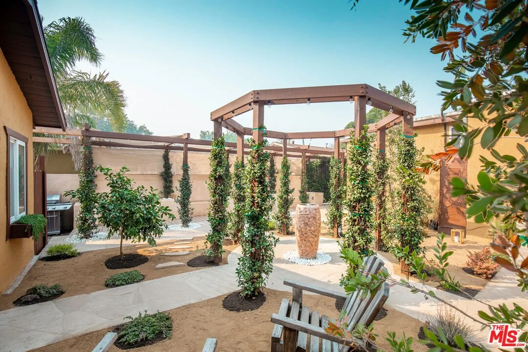 A Triplex in Venice, CA - $3,195,000
