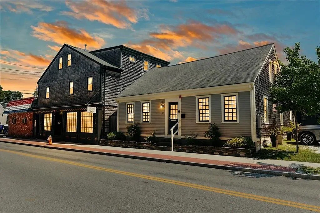 Warren, RI - $1,199,900