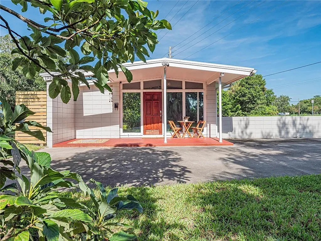 Fun Size in Vero Beach, FL - $250,000