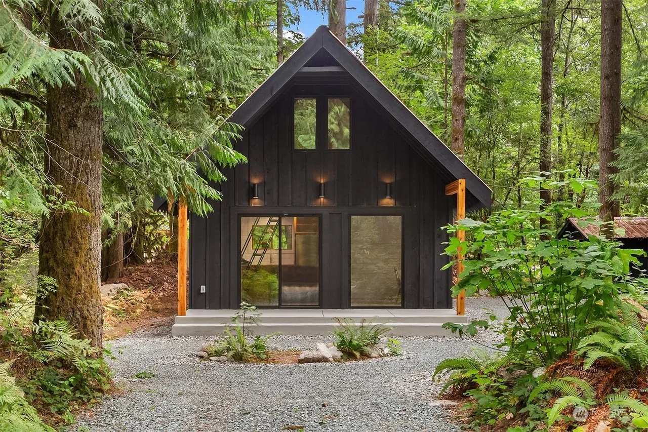 A Minimalist Cabin in Skykomish, WA - $635,000