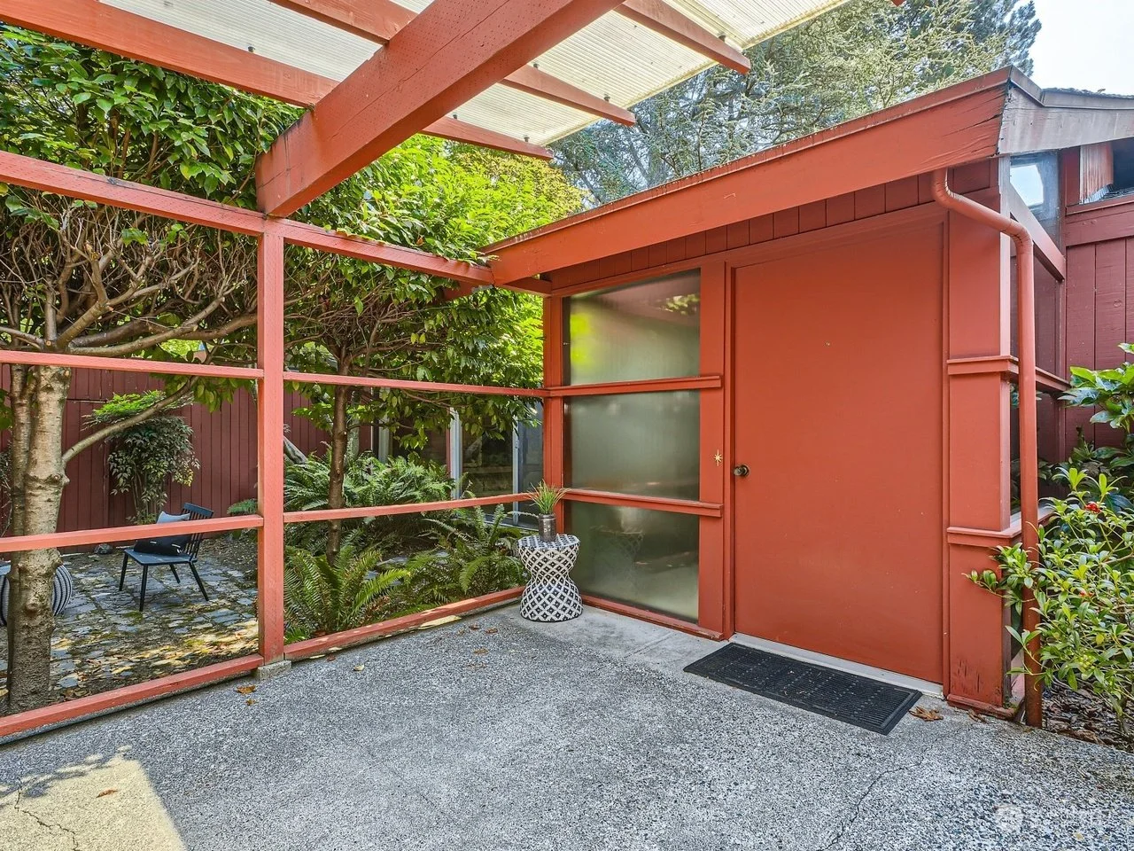 A Mid-Century Home in Kenmore, WA - $995,000