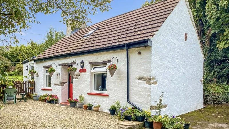 A Cute Cottage in Wales - £197,000