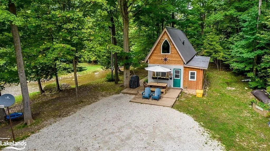 11.5 Acres in Clearview, ON - C$800,000