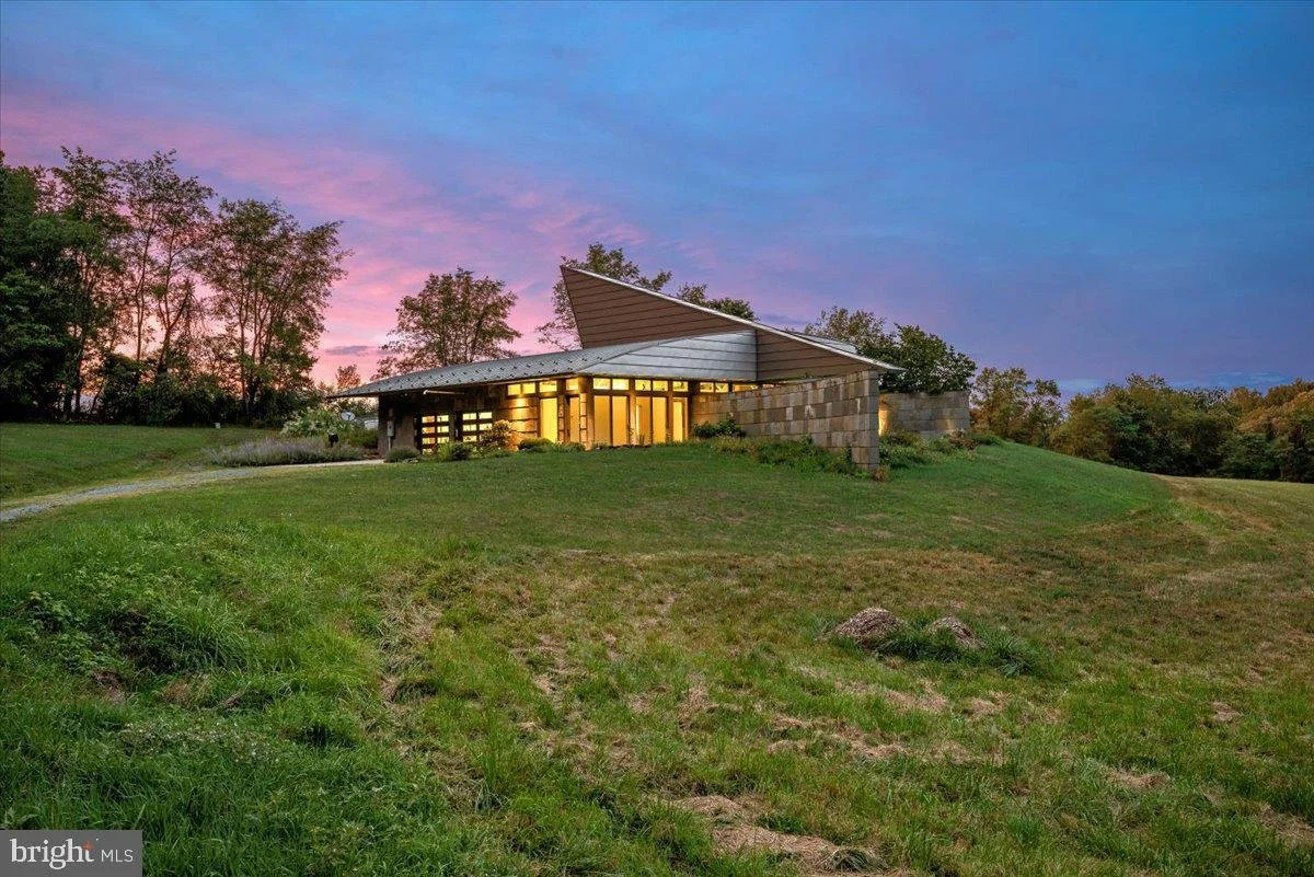 A Travis Price Design on Over 9 Acres - $785,000