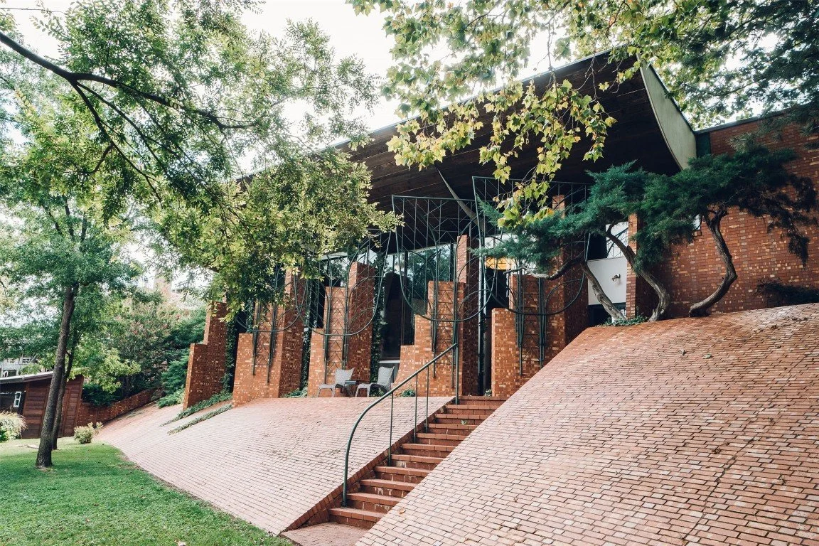 The 1962 Cunningham House by Herb Greene - $1,379,000