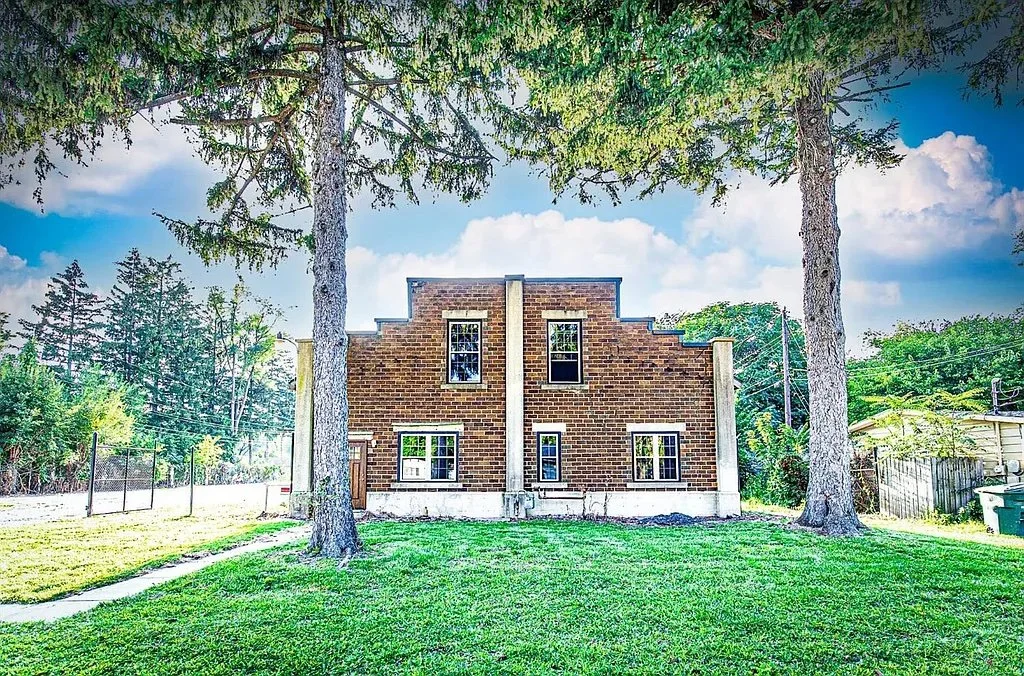 a Blank Slate in Valparaiso, IN - $430,000