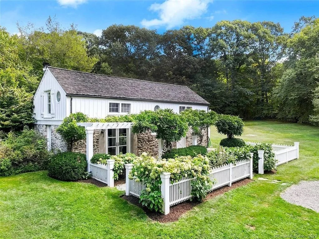 3 Acres in Easton, CT - $725,000