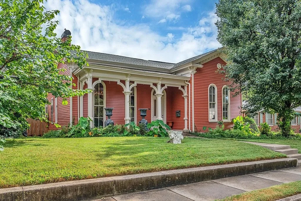 14 Foot Ceilings in Nashville - $935,000