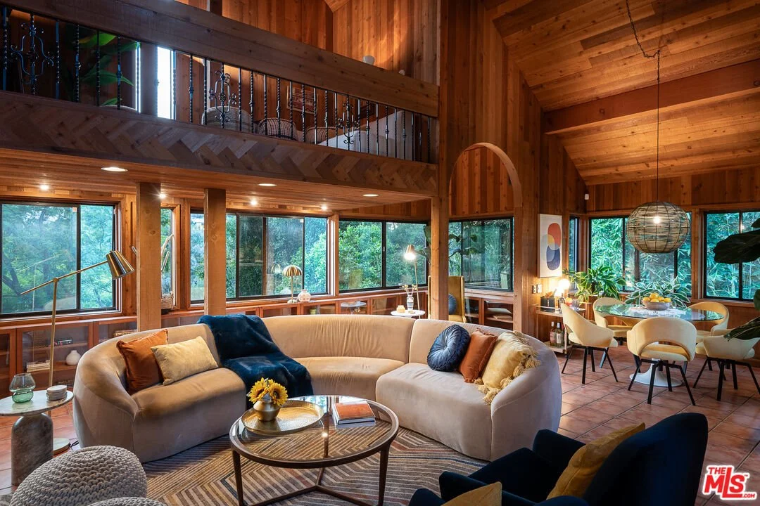 The Dyer House by Paul Sterling Hoag - $1,899,999