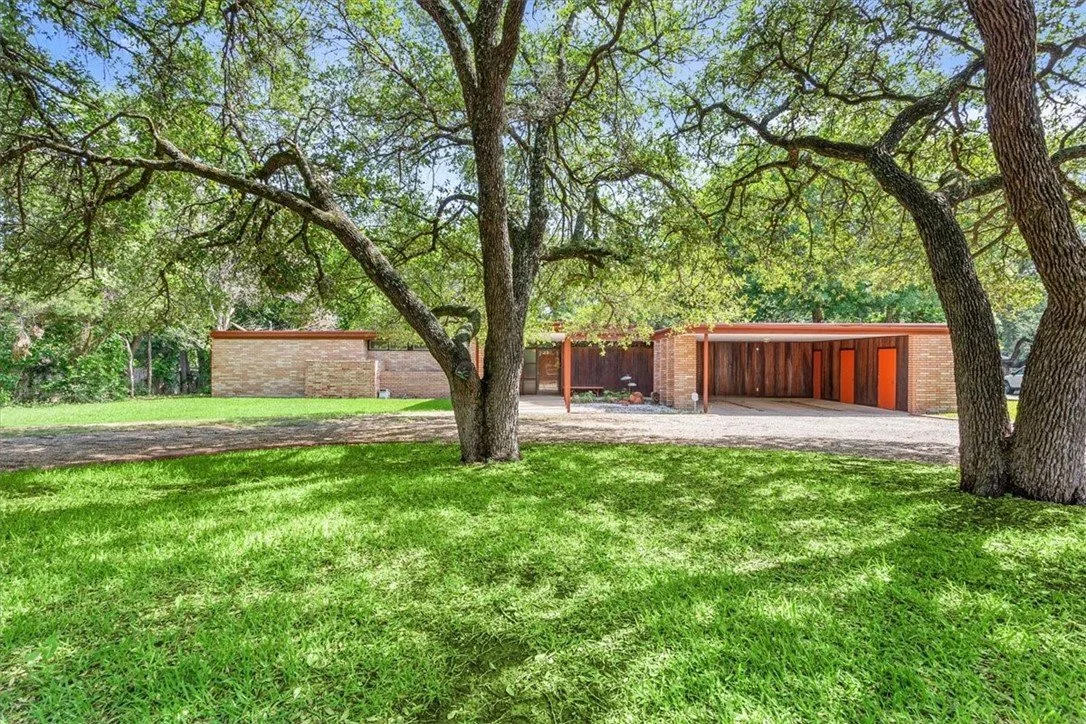 A MCM in Waco, TX - $675,000