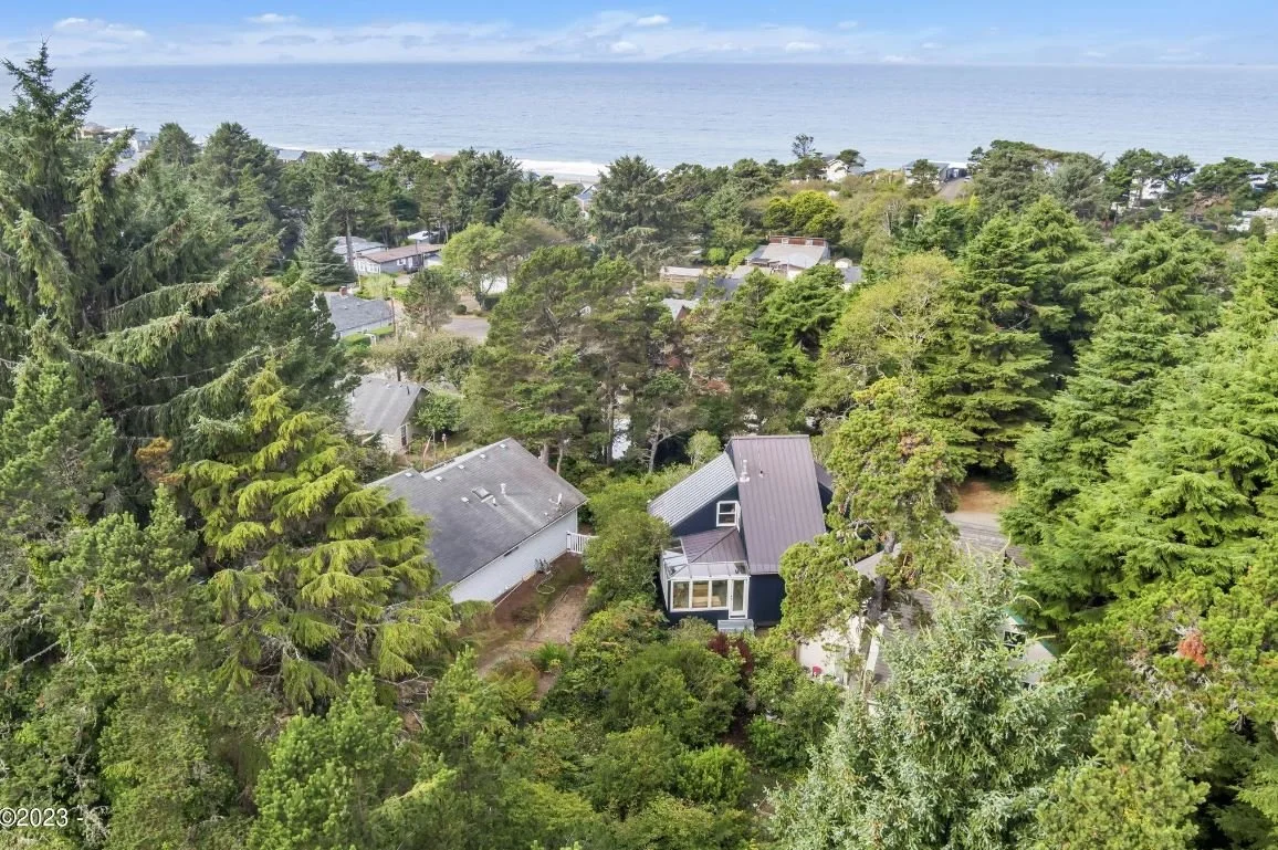 Sold Furnished in Gleneden Beach, OR - $485,000