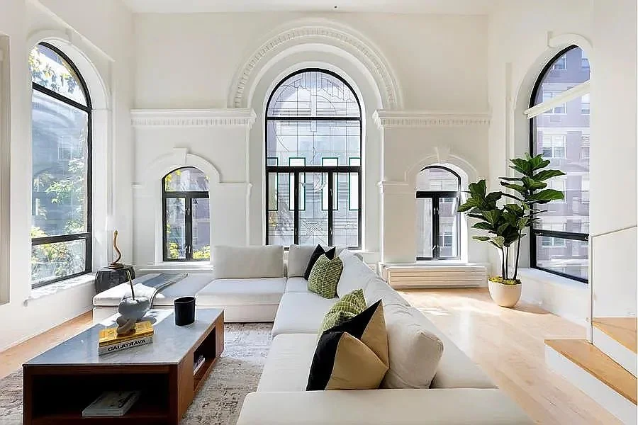 A Penthouse in NYC - $2.4Mil