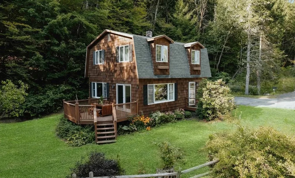 A Gambrel Cottage in Parksville, NY - $325,000