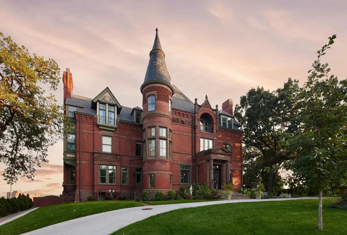 A Victorian Mansion in Saint Paul, MN - $1,950,000