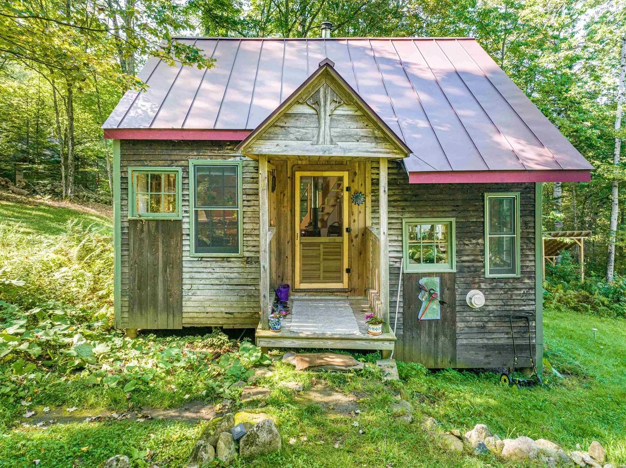Off Grid on 7 Acres in Washington, VT - $299,000