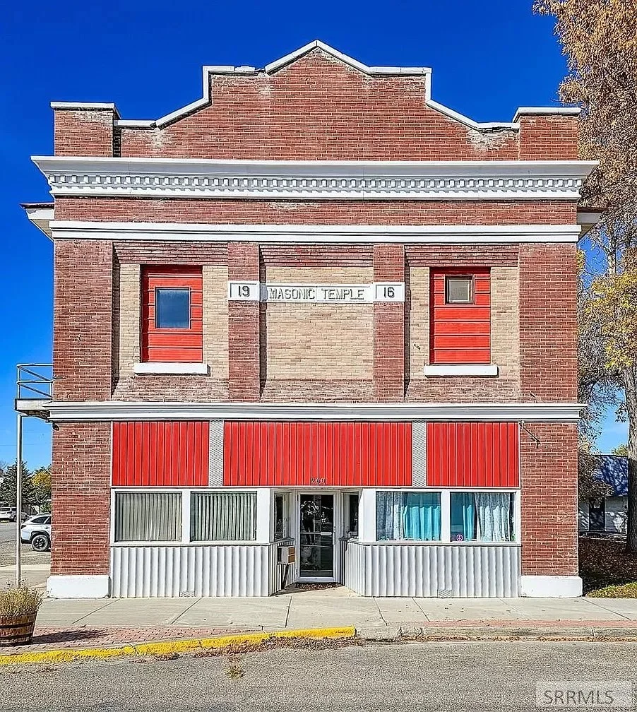 A 1916 Masonic Temple in Arco, ID - $298,000