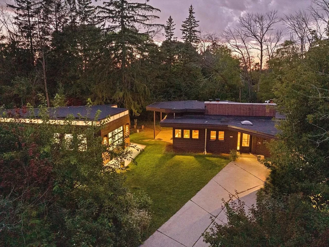 A Mendel Glickman Design in Fox Point, WI - $849,900