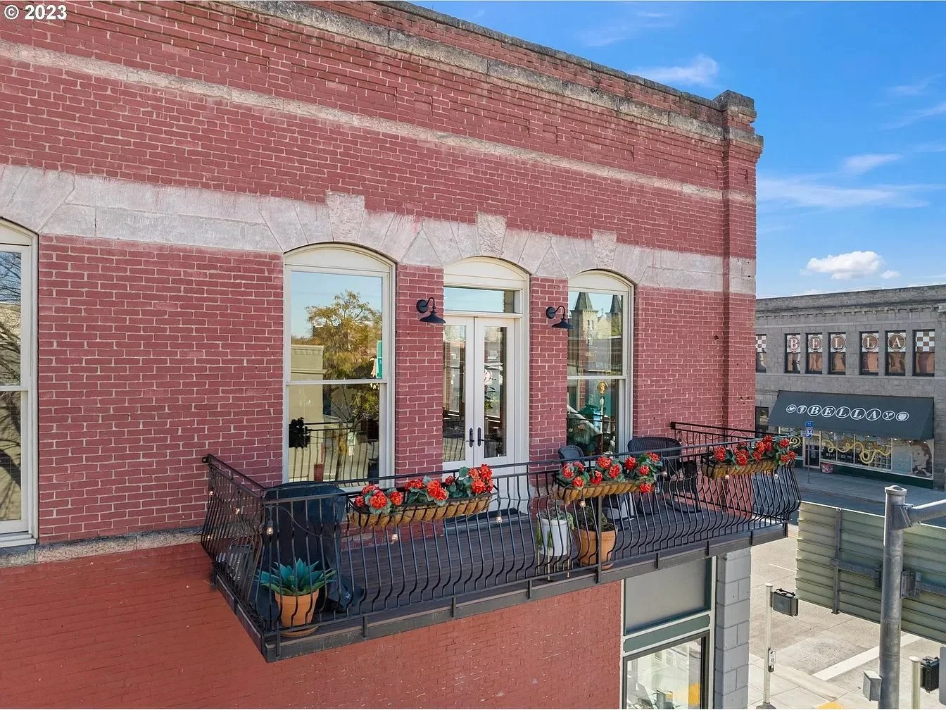 A Condo in the Pollman Building - $545,000