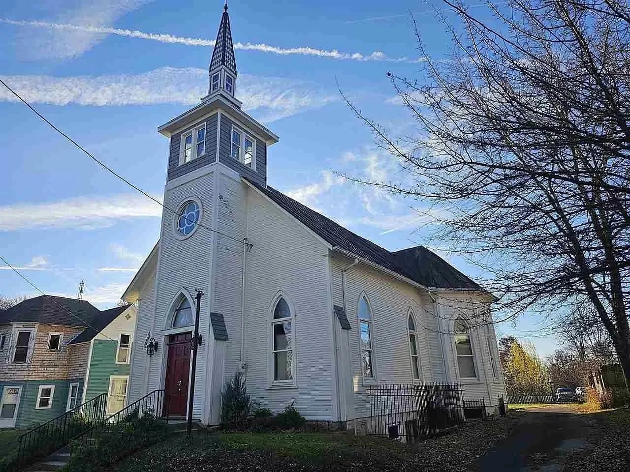 A Church in Lynn, IN - $79,900