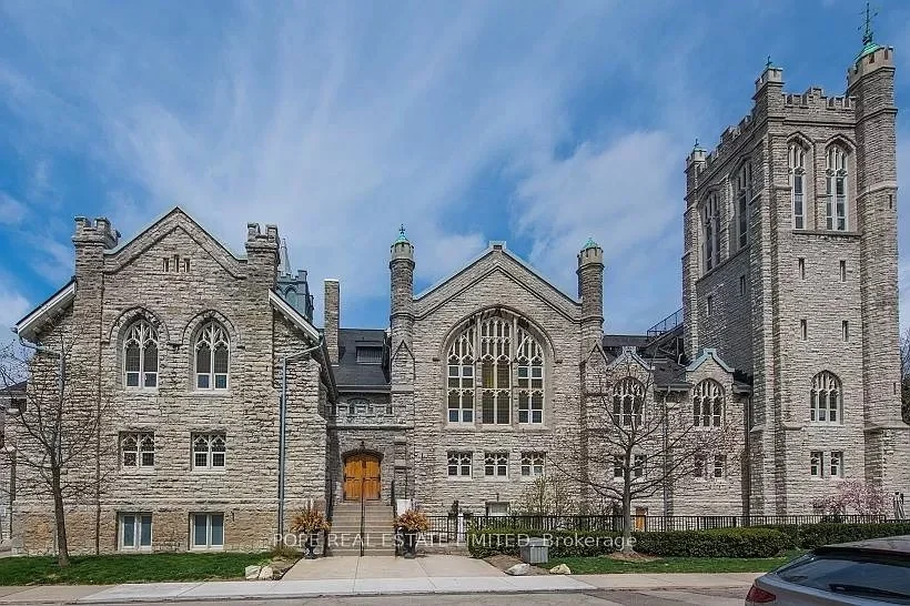 A Condo in a 1910 Church in Toronto - C$1,849,990
