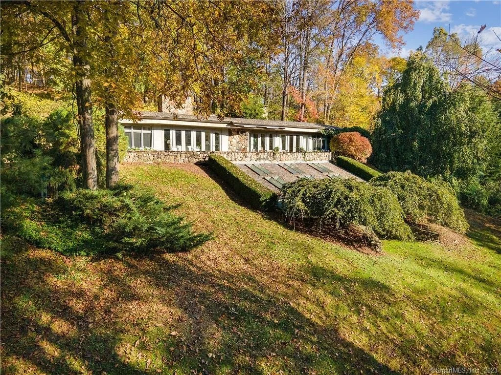 7.7 Acres in Roxbury, CT - $1,650,000