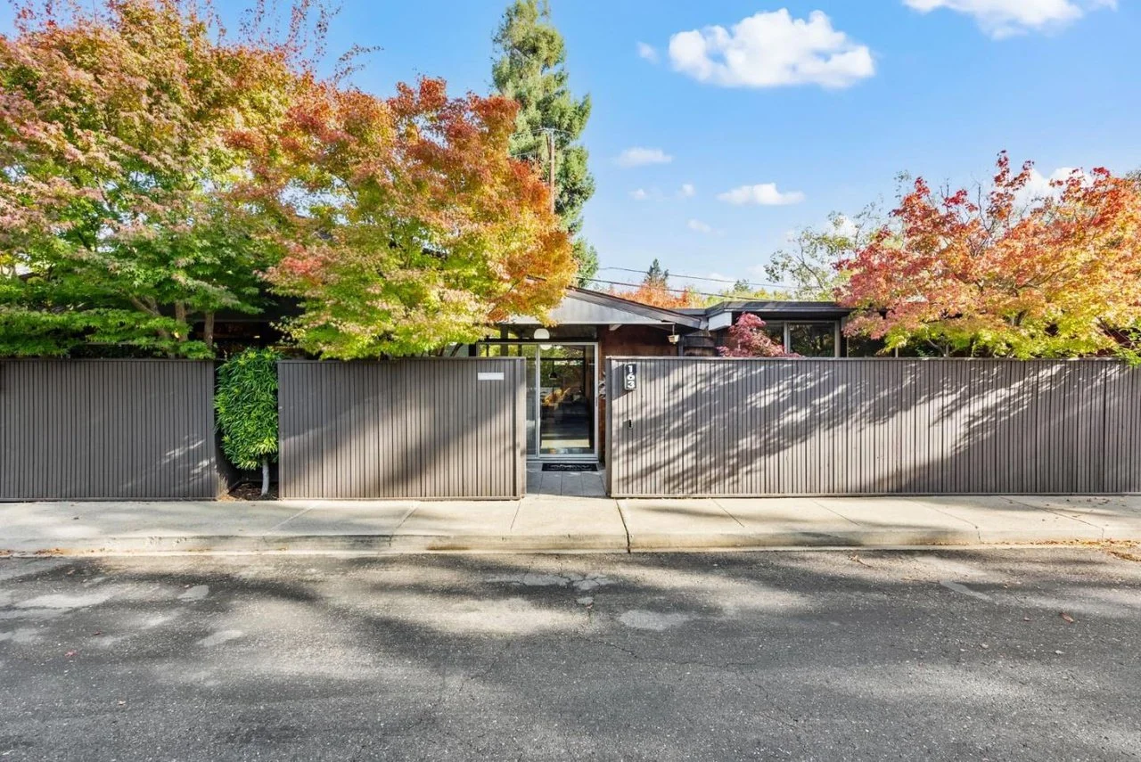 A Townhouse in Palo Alto, CA - $1,749,000