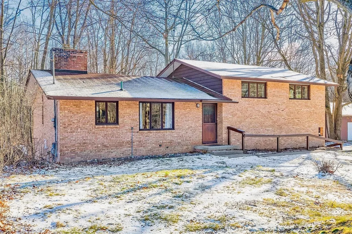 Over 25 Acres in Midland, MI - $249,900