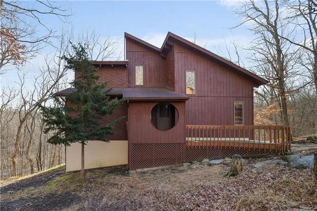 Retro Vibes in Bushkill, PA - $379,500