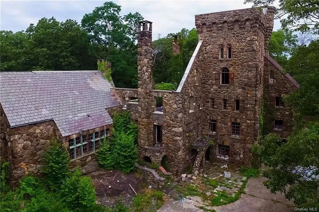 Over 49 Acres in Ossining, NY - $2.9Mil