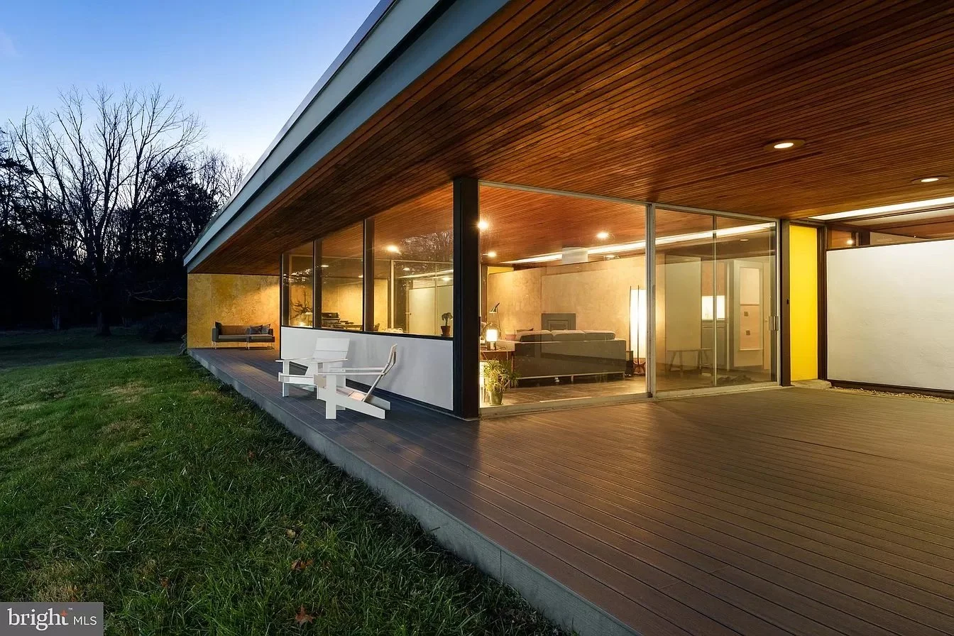 A Design by Architect Phillip Collins - $995,000