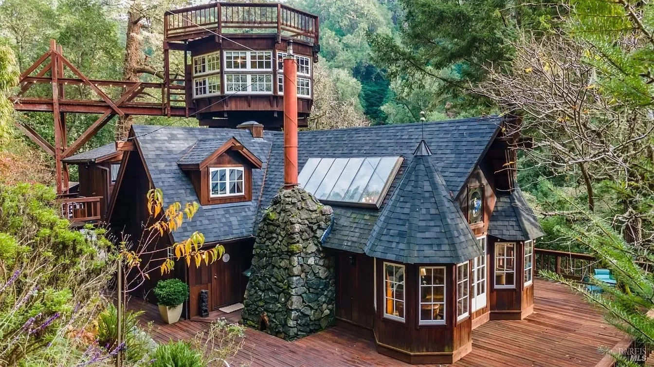 The Blackthorne - $1,595,000