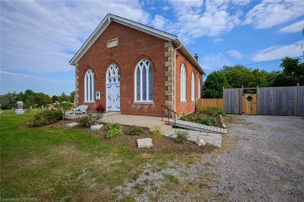 An 1867 Church in Burlington, ON - C$1,499,900