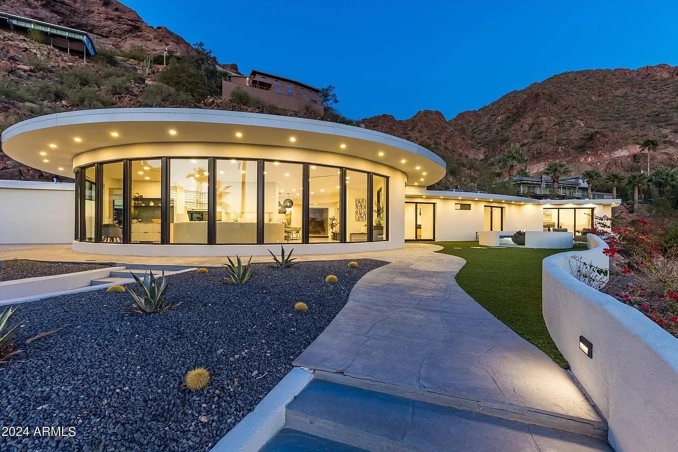 A Garrison Bailey Design in Phoenix - $4,650,000