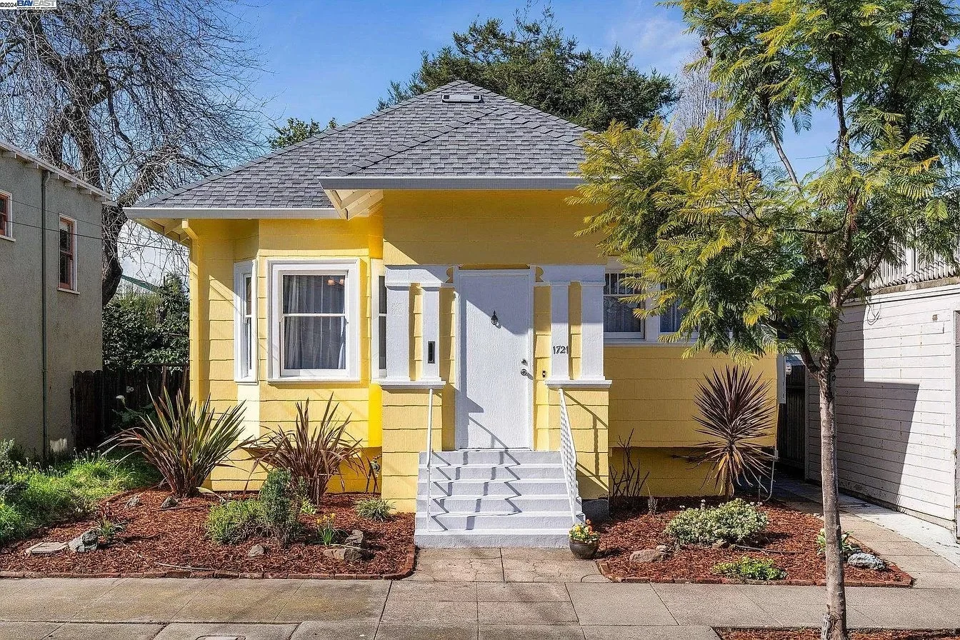 A 1910 Bungalow in Alameda, CA - $799,000