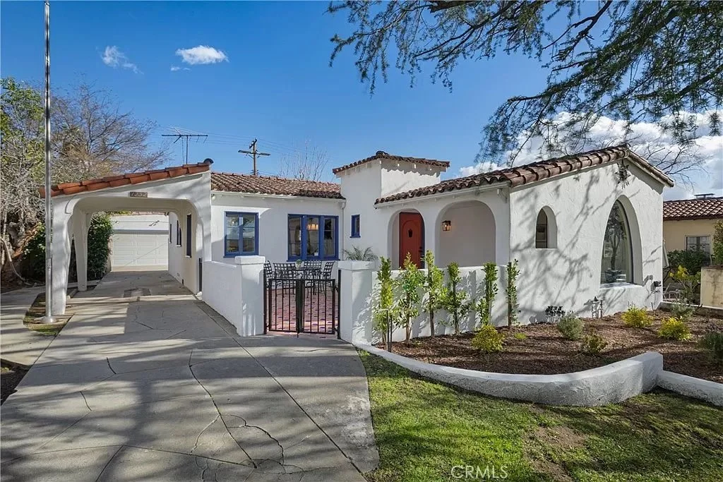 A Spanish Style Home in Glendale, CA - $1,295,000